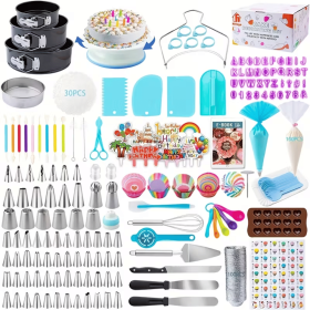 Cake decorating kit, 655 pieces